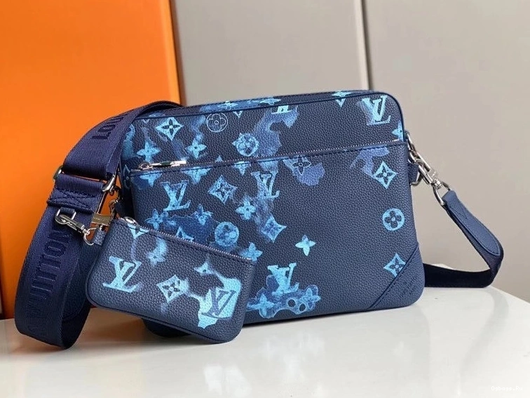LOUIS TRIO VUITTON MESSENGER 0109